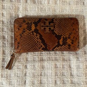 Tory Burch brown/black snake wallet with zipper